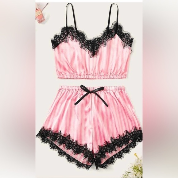 Chic Noir Elegance: Black Lace & Pink Silk Lingerie Pajama Shorts Set - Picture 1 of 7